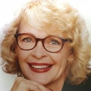 Meet your Posher, Gloria